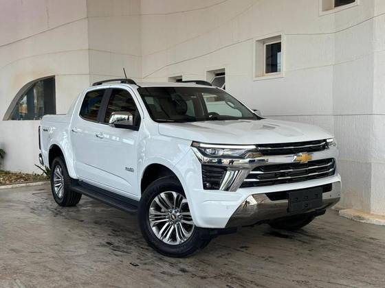 CHEVROLET S10 2.8 16V TURBO DIESEL HIGH COUNTRY CD 4X4 AUTOMÁTICO